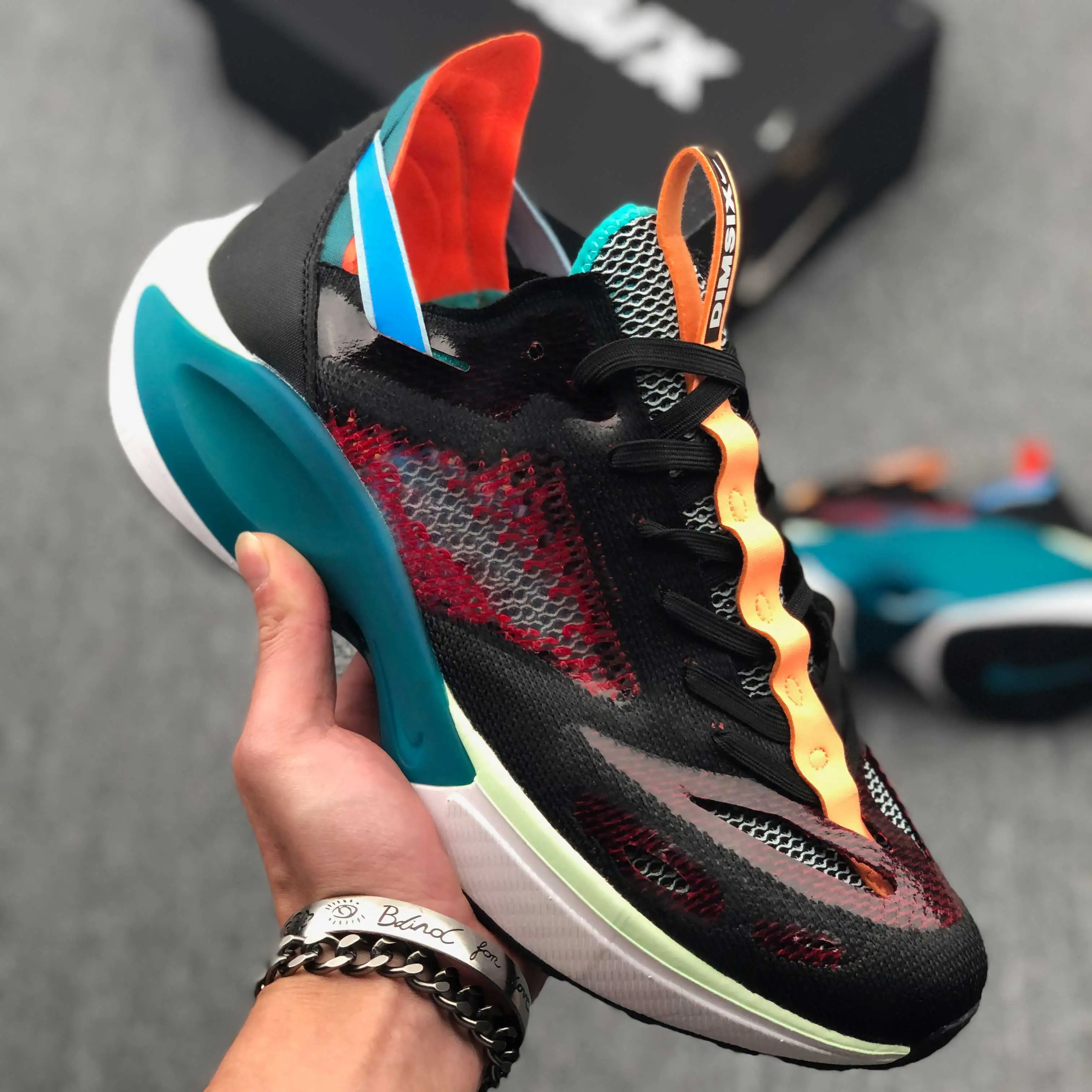 

high quality designer shoes fashion trend Mesh Casual basketball shoes Lightweight Breathable jogging running shoes men woman