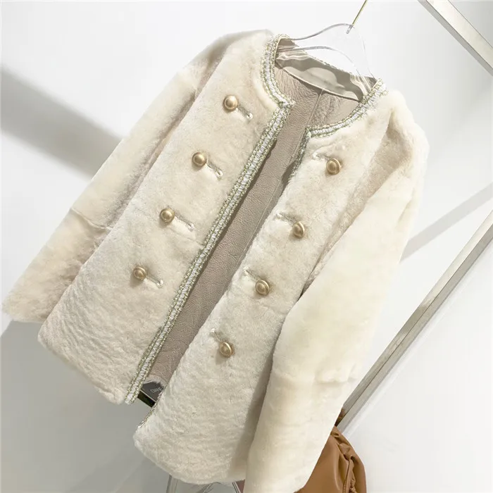 beige long sleeve Зимние меховые пальто для женщин Европейский стиль овчина Двусторонняя Меховая куртка для женщин натуральный мех ягненка пальто - Цвет: beige long sleeve