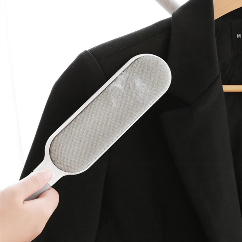 High Quality Strong Clothing Sticky Hair Dusting Brush Hair Remover Clothes To Brush Hair Removal Brush Electrostatic Hair Brush