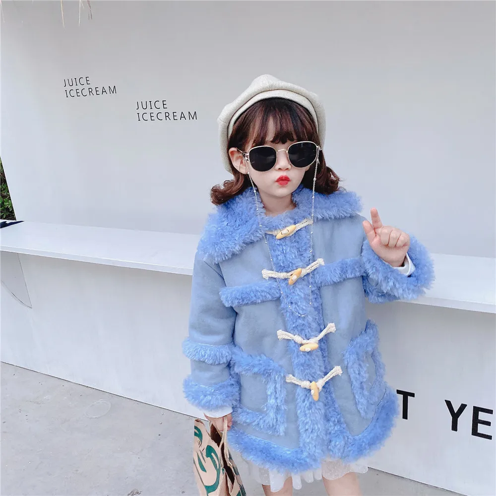 light blue Меховые пальто для маленьких девочек; новые зимние теплые длинные пальто; Детские Бархатные куртки; кожаная верхняя одежда для малышей; топы для детей; От 2 до 8 лет; WS1191 - Цвет: light blue