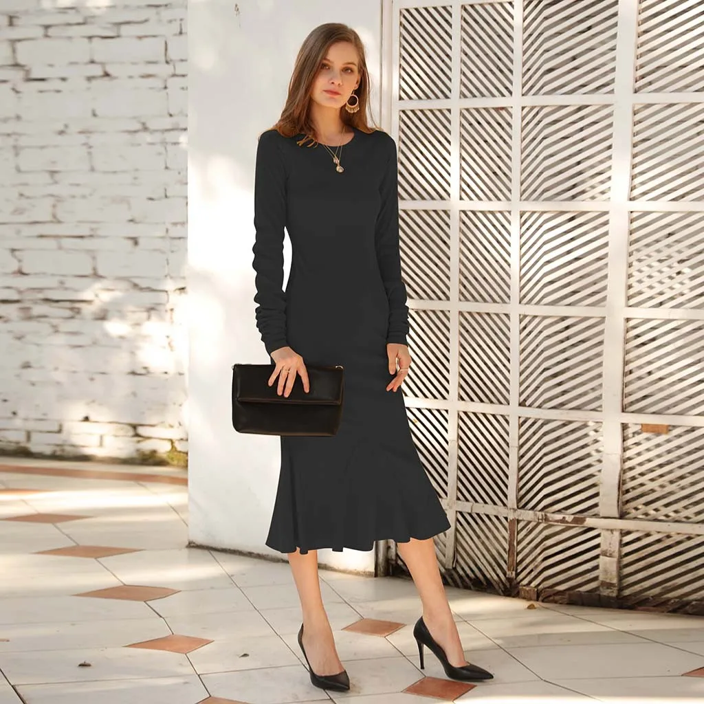 Элегантное женское платье с длинным рукавом облегающее красное вырезом лодочкой