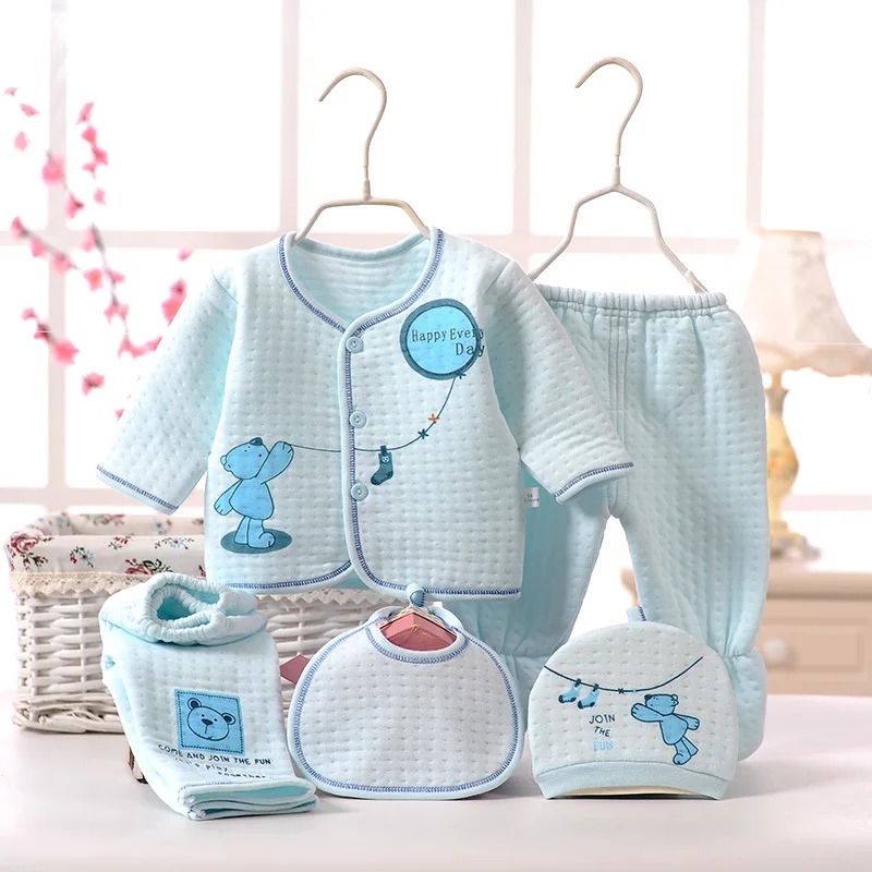 blue-2 CYSINCOS комплект для младенцев 0-3 месяцев, комплект из 5 предметов для мальчиков и девочек: топ с длинными рукавами и рисунком+ шапка+ штаны+ нагрудник, пижамные комплекты для маленьких девочек - Цвет: blue-2