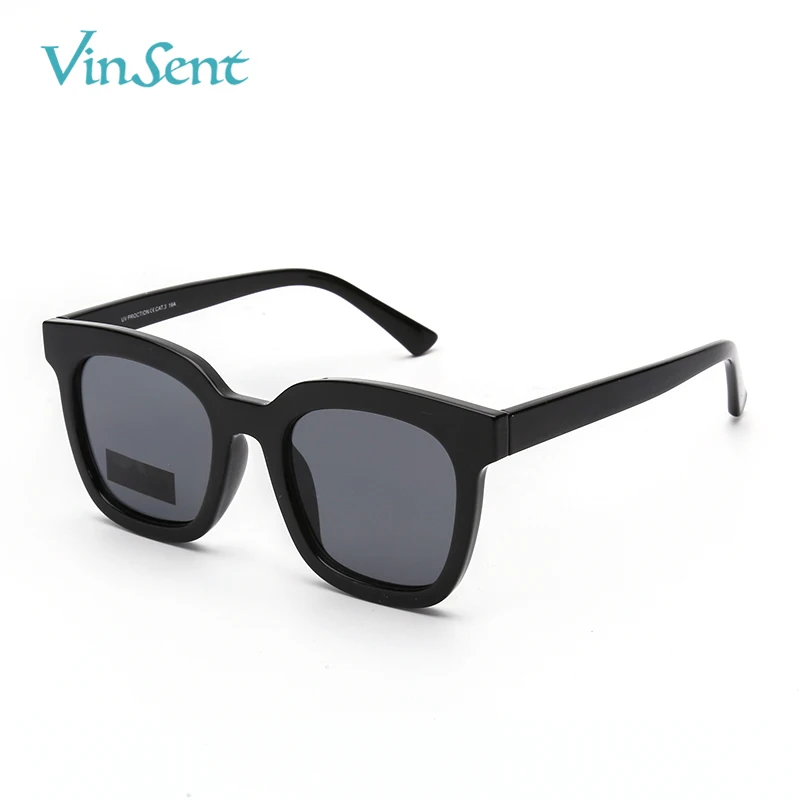 

VinSent Fashion Square Sunglasses Women Retro PC Frame PC Lens Driving Ladies Trendy Eyewear Brand Designer Sun Glasses