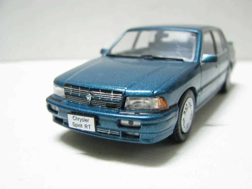 IX O 1:43 Chrysler Spirit RT бутик сплав автомобиль игрушки для детей Детские игрушки модель
