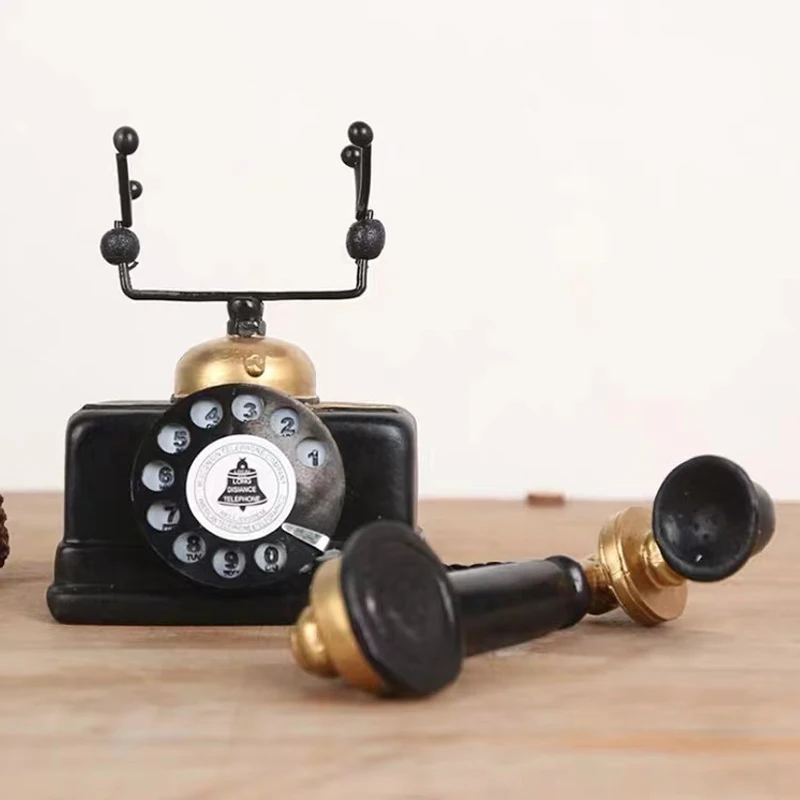 Retro American Industrial Wind Telephone Resin Model Decoration Living Room Simulation Crafts Wine Cabinet Decoration