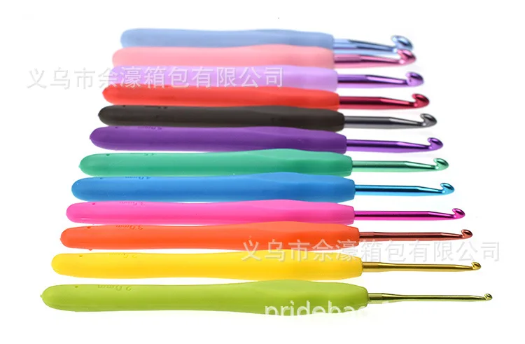 Top Grade New Style Weaving Tool Handmade DIY Accessory Crochet Hook Set TPR Colored Heads Soft Handle Crochet Hook Set