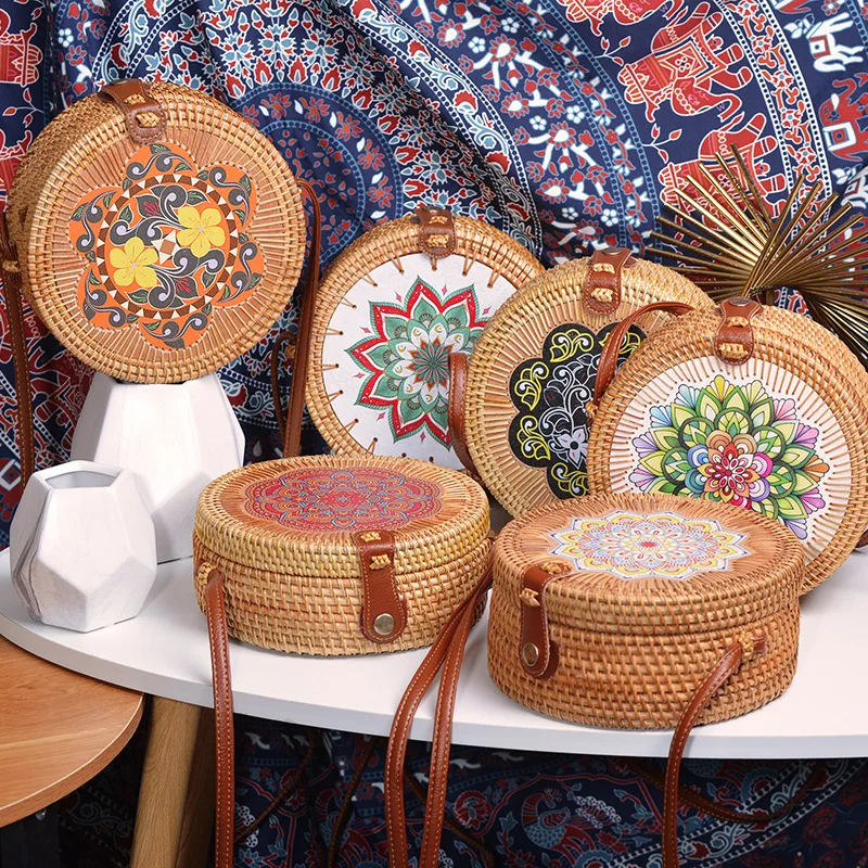 Женская Плетеная соломенная сумка через плечо круглая пляжная ручной работы в