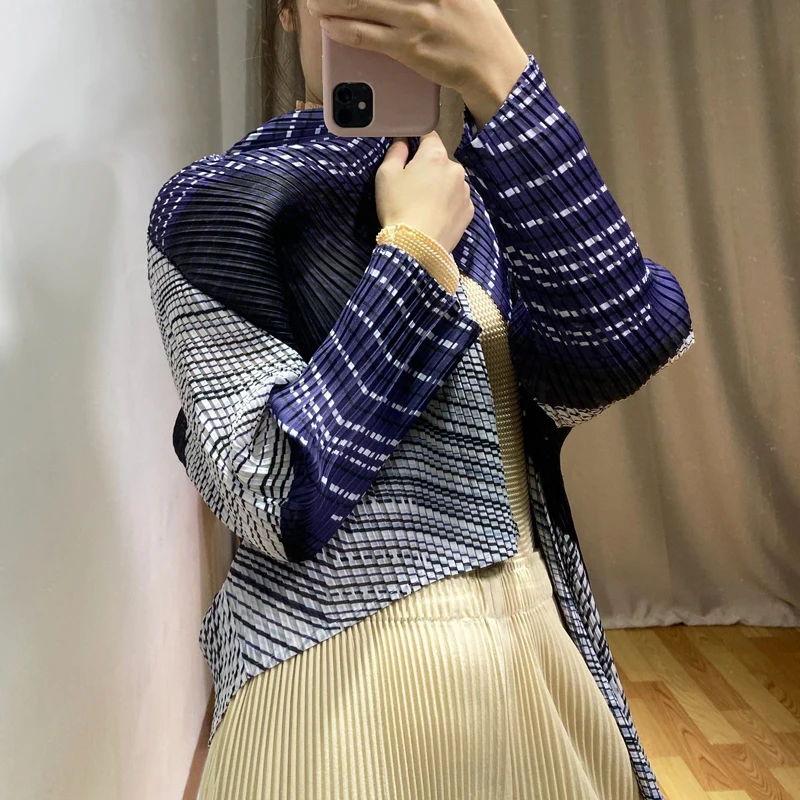 Модное пальто в полоску с длинными рукавами, однобортное пальто со стоячим воротником