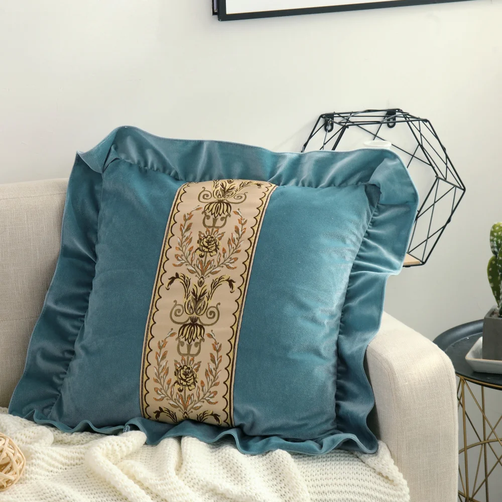 Luxury Patchwork Embroidery Lace Design Flower Velvet Cushion Cover Pillow Cover Pillowcase Home Decorative Sofa Throw Pillows