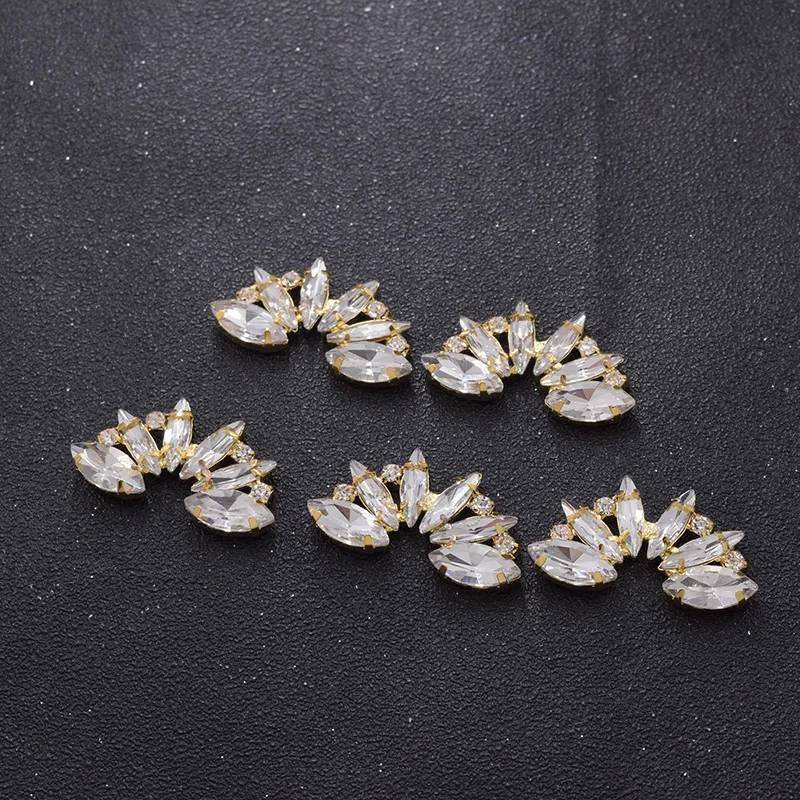 30pcs/lot gold base glass crystal rhinestones appliques for bridal decorations Flatback sewing button for clothings clear strass
