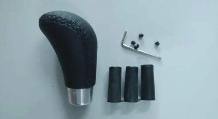 Car Gear Head Modified Genuine Leather Gear Head Universal Gear Lever Knob Cool Manual pai dang tou Gear Controller