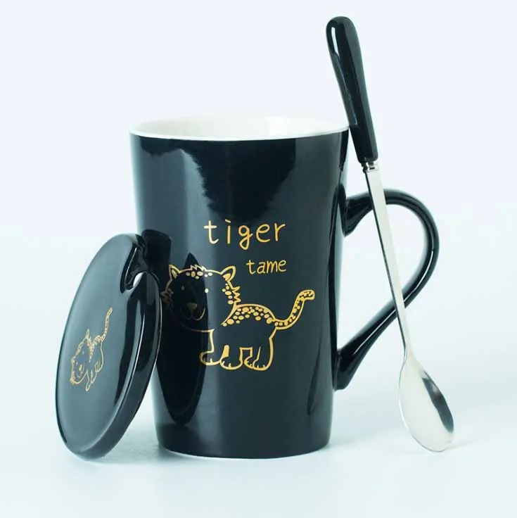 black tiger Керамические кружки 12 Зодиак креативные кружки с ложкой крышкой черный и Золотой фарфор Зодиак молоко кофейная чашка посуда для напитков - Цвет: black tiger