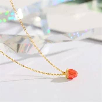 

New Simple Creative Small Strawberry 925 Sterling Silver Jewelry Fruit Temperament Clavicle Chian Pendant Necklaces H458