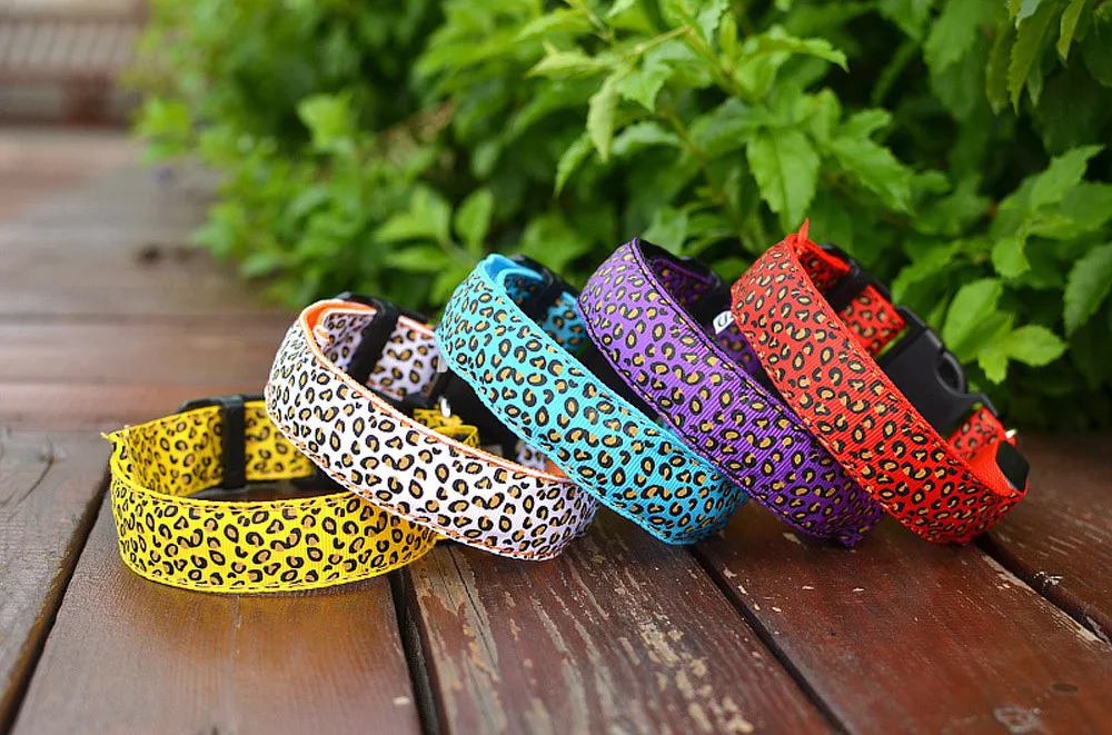 Dog Collar Pet Supply Adjustable Leopard Print Lighting Glow in Dark LED Cat Safety Collar Pet Supplies correa perro colier chie