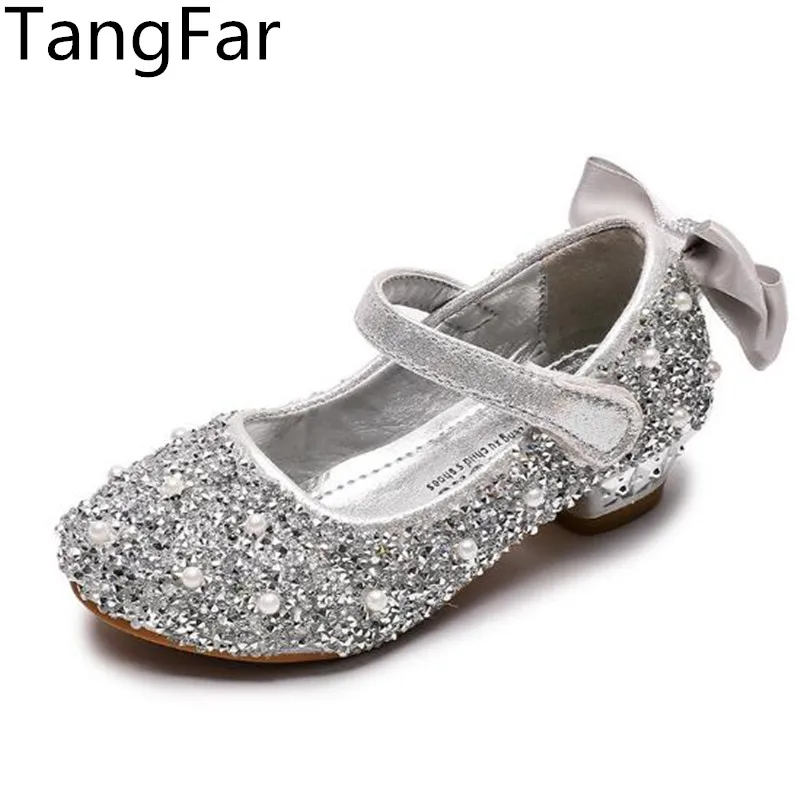 silver Модные туфли на высоком каблуке с жемчугом и бантом сзади; кожаные однотонные туфли для танцев; Новое поступление - Цвет: silver