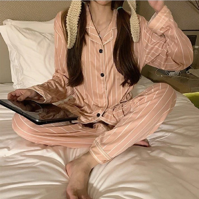 Ladies spring and autumn style net red printed plaid pajamas set lapel long-sleeved trousers 2-piece home service casual pajamas satin pajamas Pajama Sets