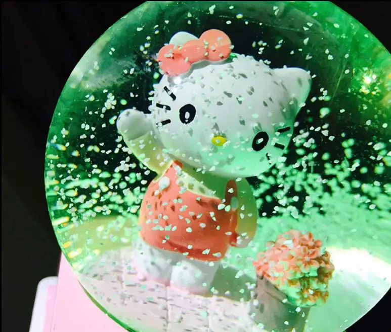 YM 720 hellokitty фонарь поворотный Снежинка музыкальная Хрустальная коробка
