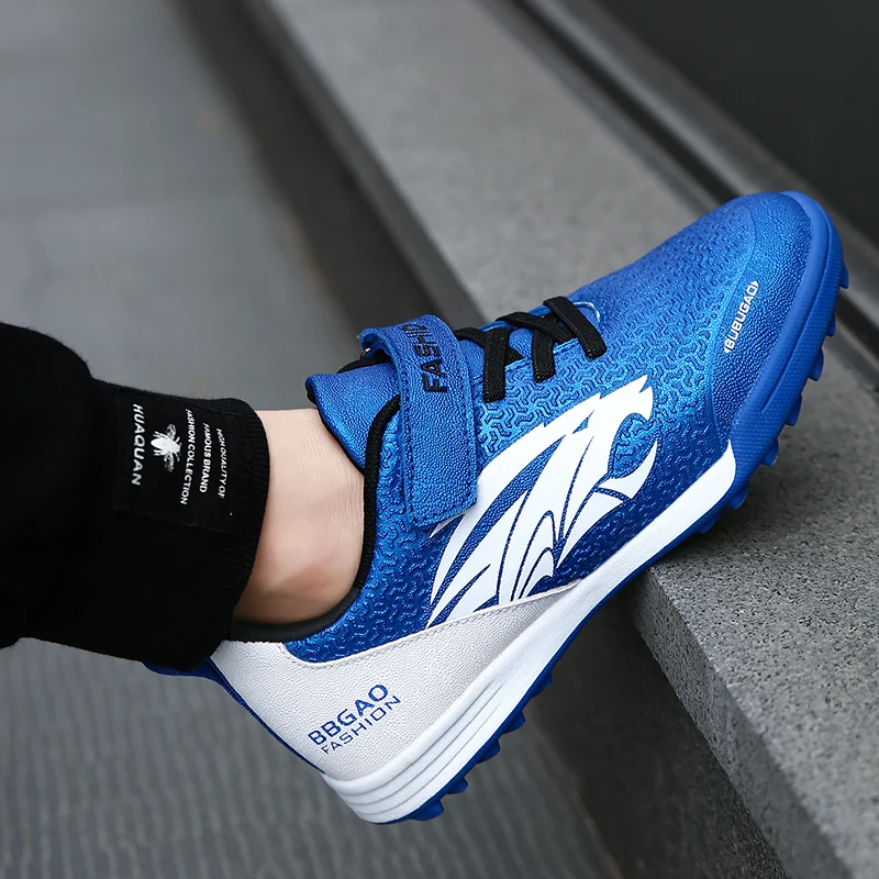 Blue Red Indoor Turf Cheap Soccer Shoe Boys Girls Children Football Training Shoes for Kids Sport Sneakers