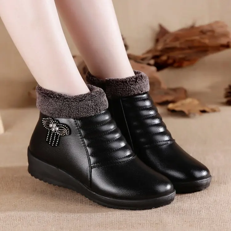 new Winter Women Casual flats warm snow boots shoes women PU leather Round Toe Slip on ankle Martin boots mujer zapatos G804 - Цвет: Black