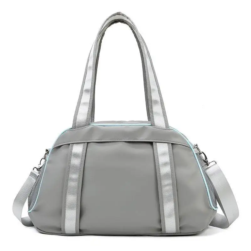 Рисунок 2 - Женская дорожная сумка для фитнеса