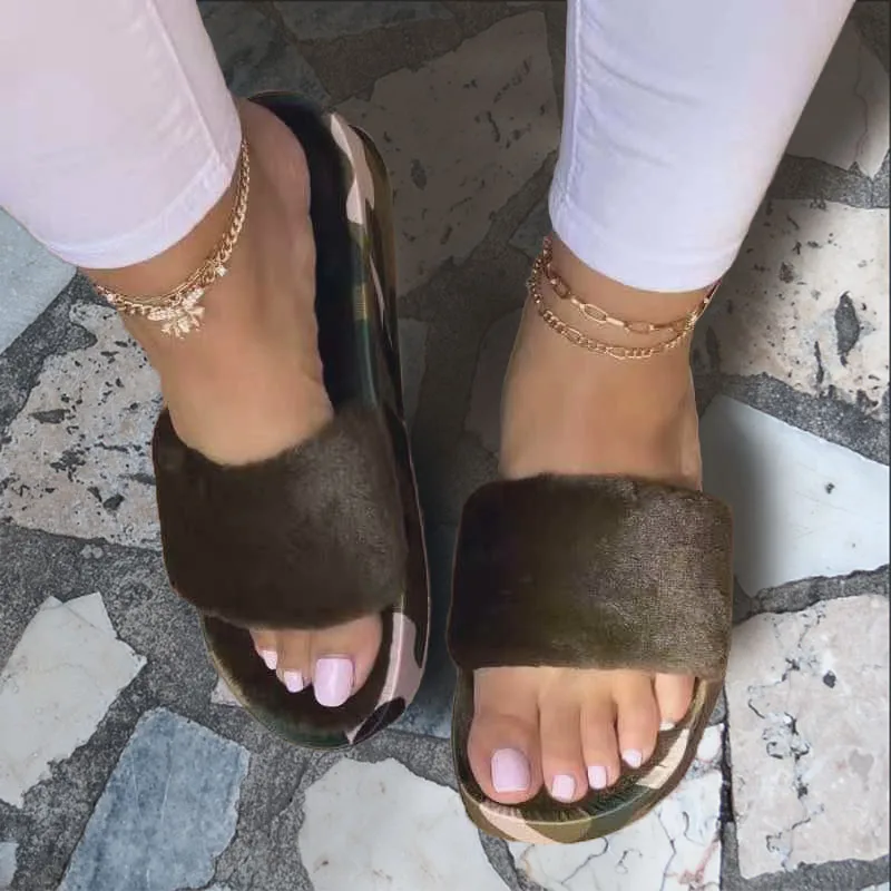 

Женские сланцы, Новинка осени 2022, камуфляжная обувь на платформе, меховые уличные тапочки, женские танкетки на плоской подошве, размер 43, Chinelo Feminino