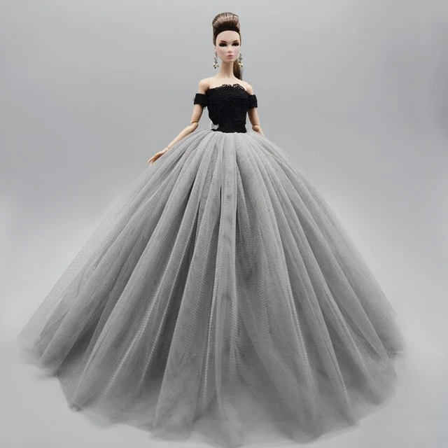Pin by Lakshmi Sapna on Barbie dress | Long gown design, Barbie dress, Long  gown