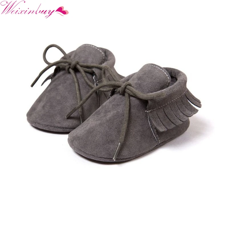 Зимние детские ботинки мокасины для младенцев мягкие Moccs, первые туфли для начинающего ходить ребенка ясельного возраста, с бахромой, на толстой подошве, из искусственной кожи, для детей, еще не умеющих ходить, не скользящая обувь для колыбельки