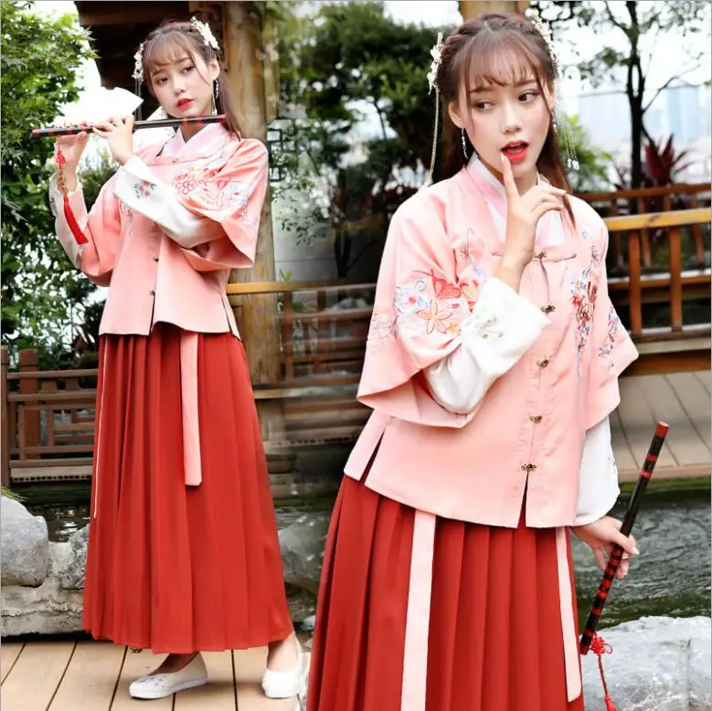 

Sakura Hanfu women's casual Martial Arts Troupe Embroidered ingenuity wide sleeved daily ancient Chinese style film TV Pink