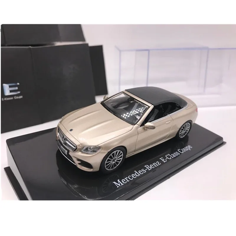 1:43 сплав модель автомобиля Mercedes-Benz E-CLASS модель игрушечной машины коллекция подарок - Цвет: Золотой
