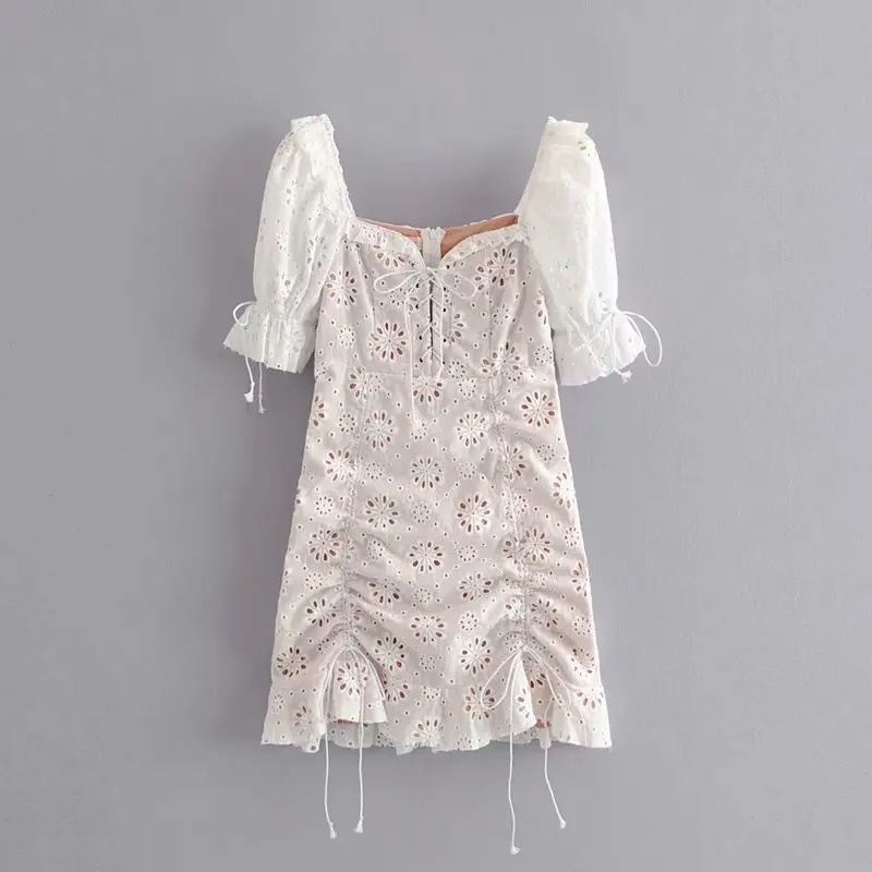 

Hot Selling 2019 xia ou And American Style Hollow out Lace Embroidered Tying Lace Sheath Dress A6bs6040