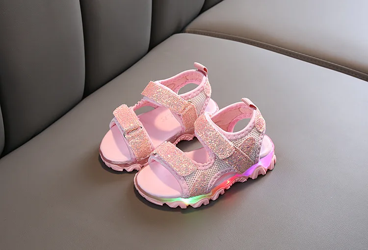 Kids Sandals Summer LED WIth Light Flash Sandals Beach Leather Sandals Children Water Shoes Anti-skid  Design for Children