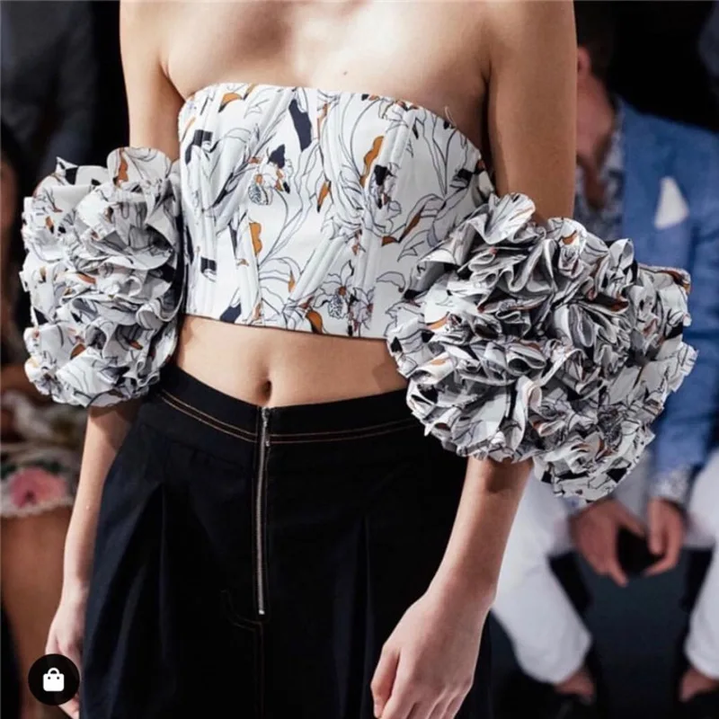 

LANMREM White Printing Heavy Ruffled Puff Sleeve Short Tube Top Woman Sweet Versatile Simple Fashion 2019 Summer New TV789