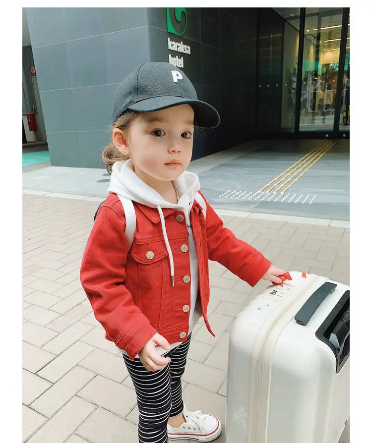 Menina do Bebê Primavera Nova Menino Moda Legal Denim Cabolsa Algodão Doce Cor Crianças Jaquetas Cabolsas Roupas Casuais 2020 12 Cheap Jaquetas e casacos