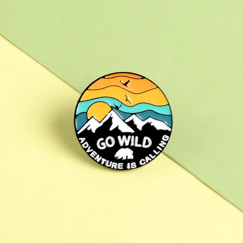 GO WILD Эмаль Булавка на заказ Приключения вызов Броши рюкзак одежда отворот булавка наружная бижутерия подарок для детей друзей