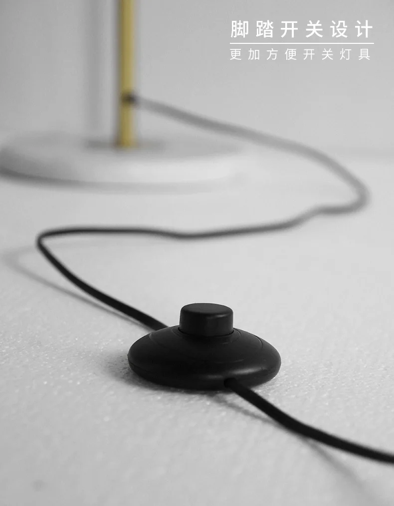 Post-modern floor lamp Nordic minimalist living room bedroom bedside lamp E27 creative glass round vertical floor lamp