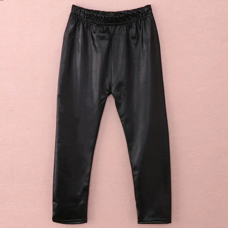 Эластичные штаны из искусственной кожи для маленьких девочек; Детские теплые обтягивающие леггинсы; черные джинсовые брюки; одежда на осень и зиму