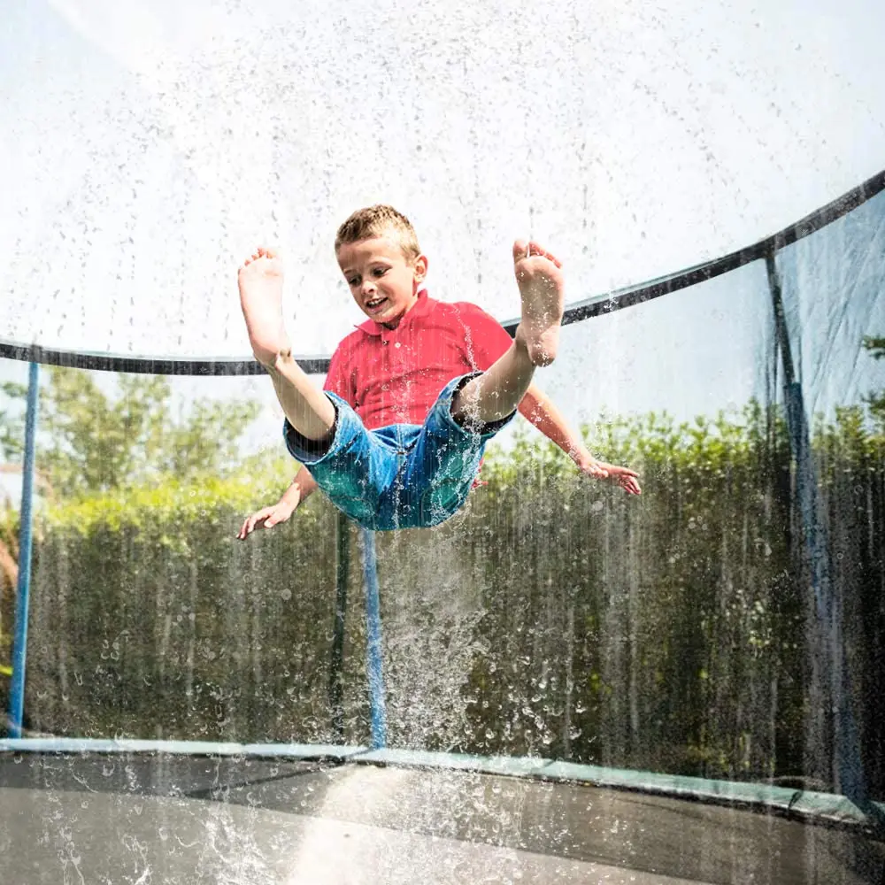 Trampolin Wasserpark Sprinkler Beste Outdoor-Sommerspielzeug für Kinder draußen