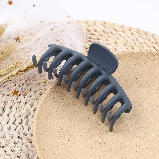 2021 Korean Solid Big Hair Claws Elegant Frosted Acrylic Hair Clips Hairpins Barrette Headwear for Women Girls Hair Accessories 11