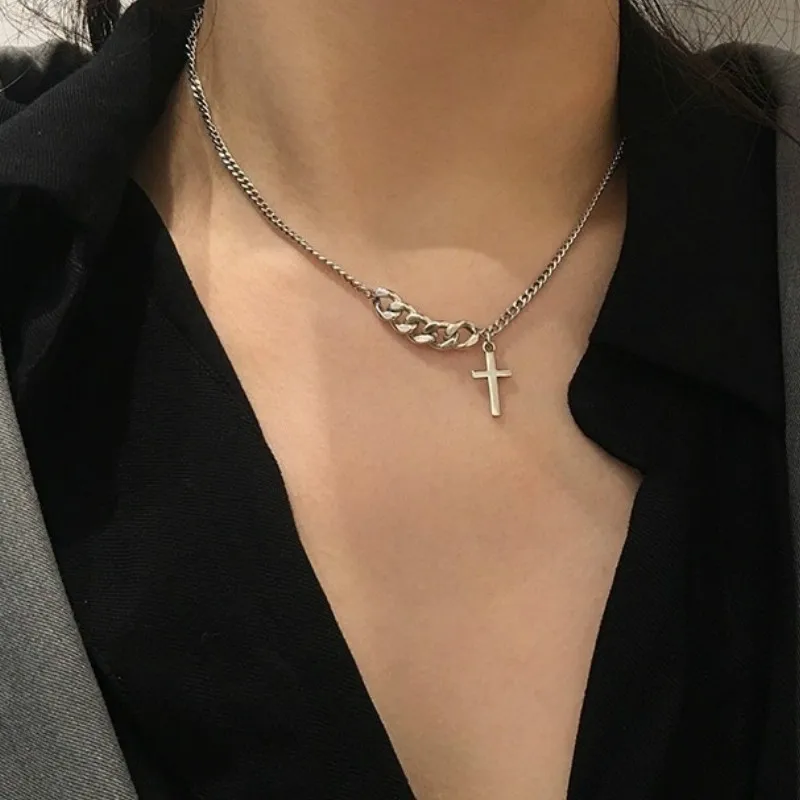 

2020 Trend Simple Classic Cross Pendant Retro Punk Street Style Girl Short Choker Necklace for Women Jewelry Gifts Wholesale