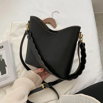 

HOCODO Solid Color Large Capacity Women Shoulder Bags High Quality PU Leather Lady Composite Bucket Bags Vintage Travel Handbags
