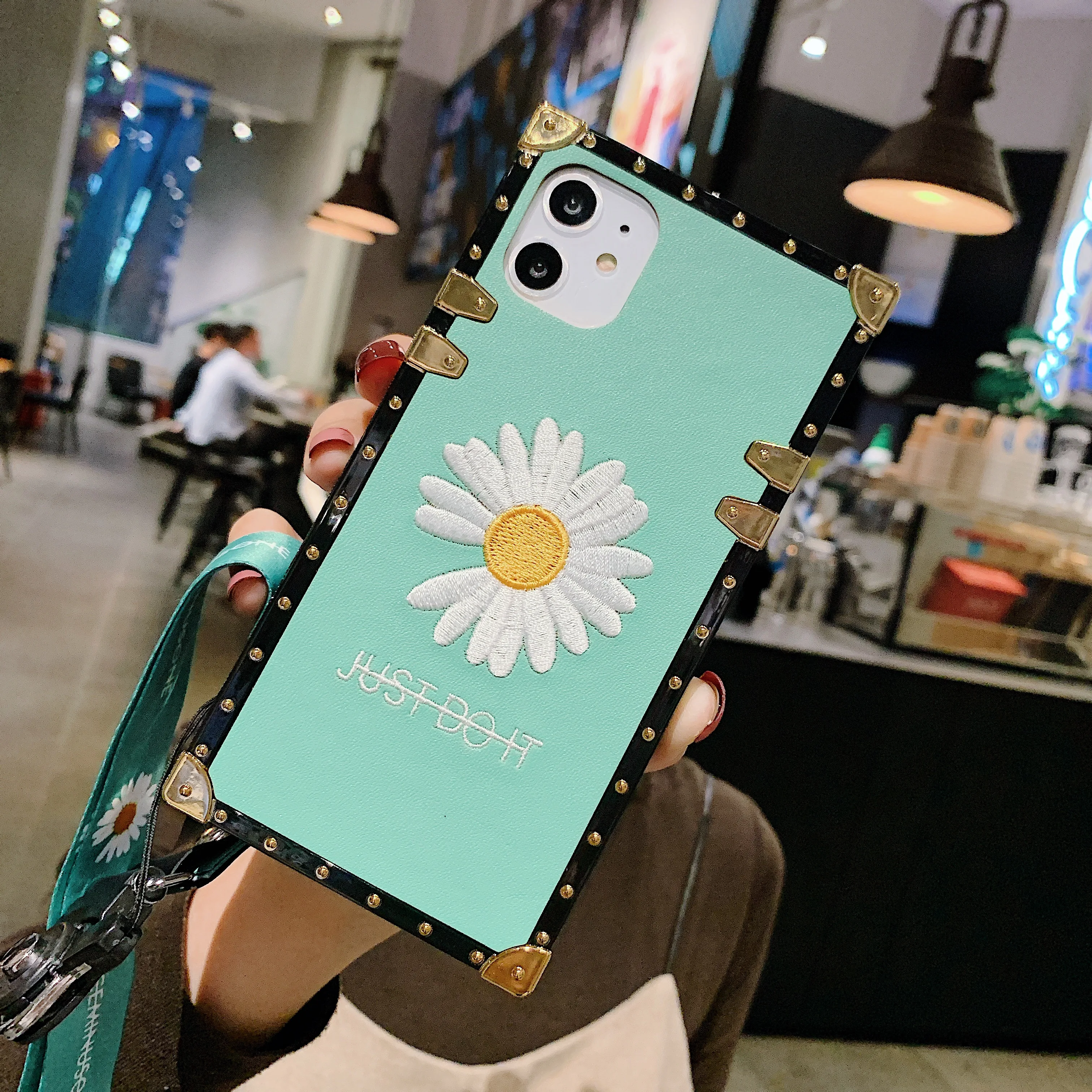 Case For Samsung S20 Ultra S20 Plus Note10 + S10 Plus S10e Note 9 Note8 S9 S8 Cover Square Embroidery Floral Daisy Coque + Strap Case For Samsung S20 Ultra S20 Plus Note10 + S10 Plus S10e Note 9 Note8 S9 S8 Cover Square Embroidery Floral Daisy Coque + Strap