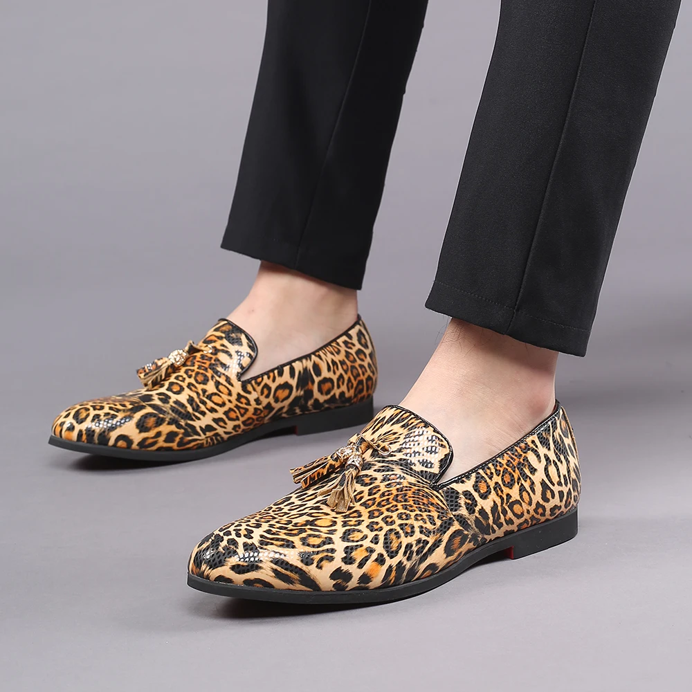 Роскошные мужские кожаные туфли Модные леопардовые туфли с бахромой мужские повседневные туфли без застежки для вечеринки Большие размеры 38-48; Прямая поставка