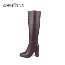 SOPHITINA/Сапоги женские на осень и зиму. Бордовые сапоги ручной работы из высококачественной натуральной кожи на молнии. Утепленная обувь с округленным носком на высоком толстом каблуке. Сзади с модным разрезом. SC213