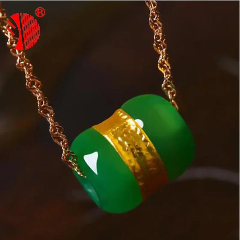 Natural Green Jade Pendant With 18k 