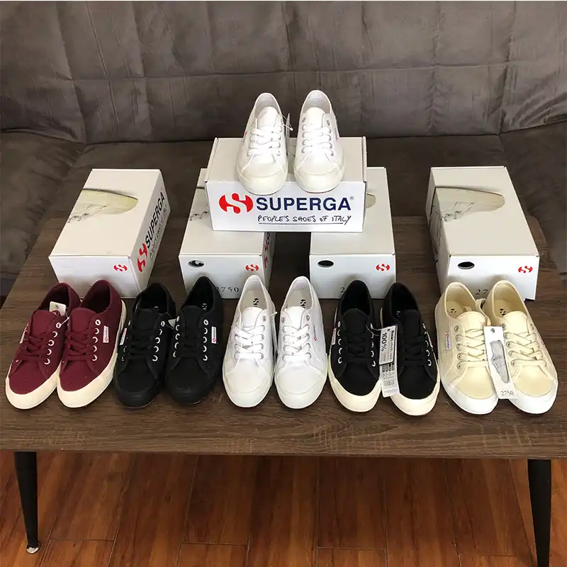 superga tekkies