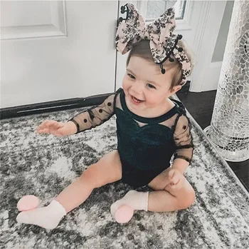 

Infant Baby Girl Gold Velvet Hollow Mesh Splicing Polka Dot Long Sleeve Siamese Jumpsuit для новорожденных