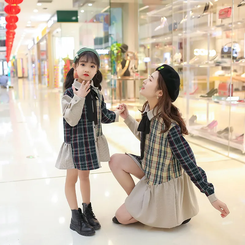 

2021 Mum and Me Dresses Fashion Patchwork Shirt Dress for Women and Girls Pure Cotton Mother Daughter Family Clothes Dresses New
