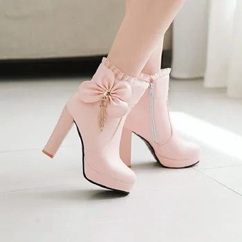 

Autumn and winter women's short boots 2019 new fashion sweet bow girl Martin boots large size women's boots 33-43