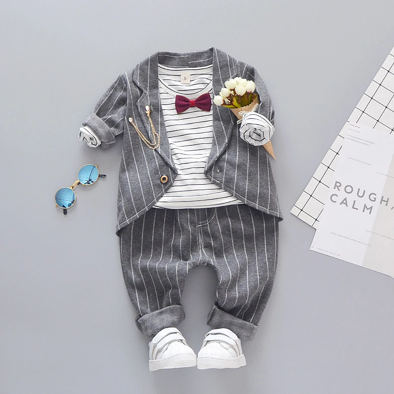 Модные комплекты детской одежды в полоску для джентльменов из 3 предметов верхняя одежда с лацканами, куртка+ галстук, рубашка с длинными рукавами+ штаны, костюмы для мальчиков - Цвет: Серый