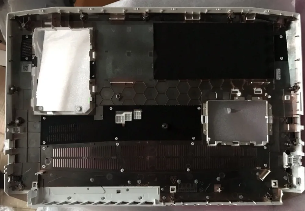 Чехол для ACER Helios 300 G3 G3-571 572 573 N17C1 PH315 D